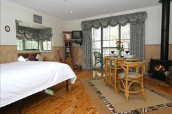 Eagle Hammer Cottages - Accommodation Australia 2