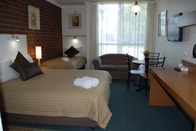 City Gardens Motel Traralgon - Byron Bay Accommodation 3
