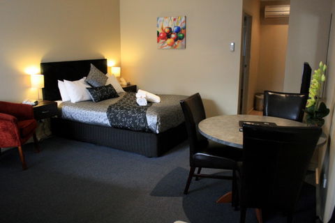Comfort Inn May Park - WA Accommodation 0