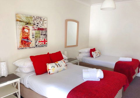 Canberra Short Term & Holiday Accommodation - Accommodation Broken Hill 3