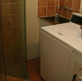Centennial Lodge Student Accommodation - Accommodation Australia 5