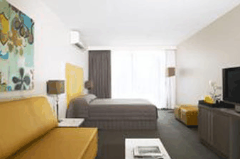 Narrabeen Sands Hotel - Townsville Tourism 1