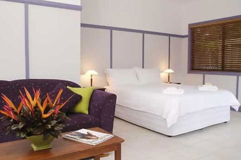 Cavvanbah Beach House - Accommodation Australia 0