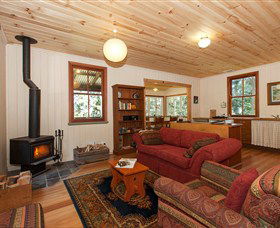 Turkeys Nest Rainforest Cottages Mt Glorious - Caravan Park Accommodation 2