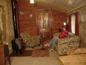 Colonial Cottages Of Ross - Historic Hudson Cottage - Tourism Listing 0