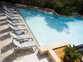 Mantra Legends Hotel - Caravan Park Accommodation 3