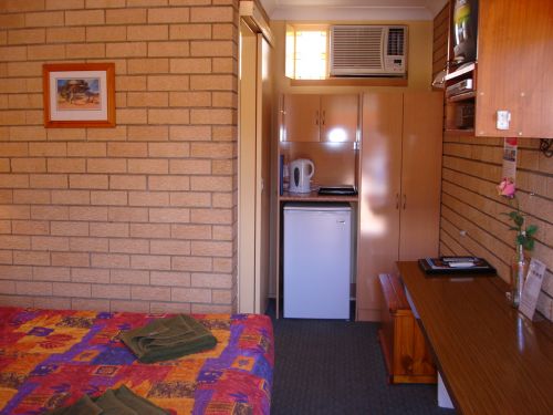 Lake Front Motel - thumb 14