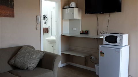 Amber Motel - Tourism Listing 7