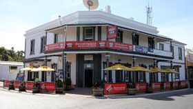 Commercial Hotel - VIC Tourism 4