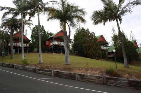 Paradise Palms Resort - Caravan Park Accommodation 6