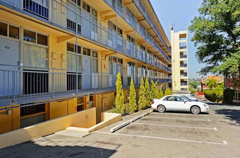 Mountway Holiday Apartments - Caravan Park Accommodation 4