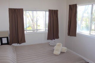 Rest Point Holiday Village - Caravan Park Accommodation 6