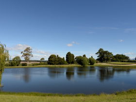 Quamby Estate - Caravan Park Accommodation 1