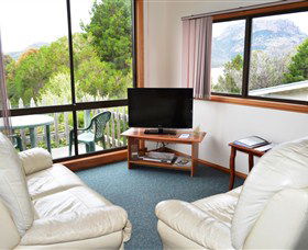 Coles Bay Waterfronters - Caravan Park Accommodation 4