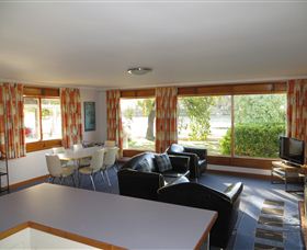 Orford Prosser Holiday Units - Caravan Park Accommodation 4
