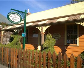 Westbury Gingerbread Cottages - The - Caravan Park Accommodation 0