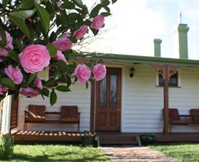 Westbury Gingerbread Cottages - The - Caravan Park Accommodation 4