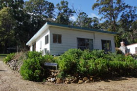 CLASSIC COTTAGES S/C ACCOMMODATION - Caravan Park Accommodation 0