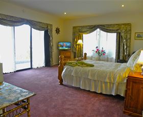 Huon Valley Eco Wilderness Retreat - Caravan Park Accommodation 2