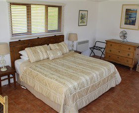 Cherryview Studio Retreat - Caravan Park Accommodation 3