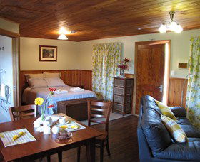 Tin Dragon Trail Cottages - Tourism Listing 1