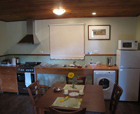 Tin Dragon Trail Cottages - Tourism Listing 3