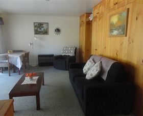 Blue Wren Gardens And Accommodation - Caravan Park Accommodation 0