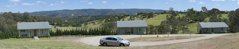 Highfields Country Cottages - Caravan Park Accommodation 17