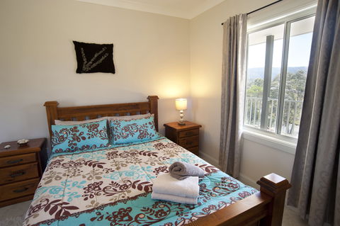 Highfields Country Cottages - Caravan Park Accommodation 11