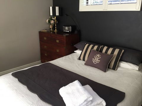 Apartments On-The-Park: The Studio - Tourism Listing 8