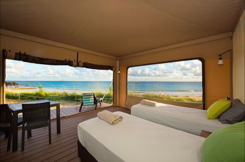 Banubanu Beach Retreat - Caravan Park Accommodation 2