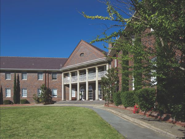 Brassey Hotel - thumb 2