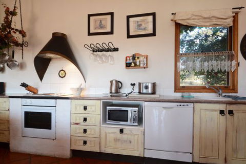 Elderslie House - Caravan Park Accommodation 91