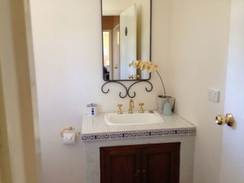 Elderslie House - Caravan Park Accommodation 68