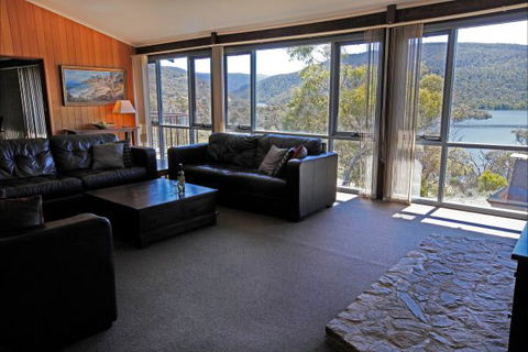 Creel Lodge - Victoria Tourism 25