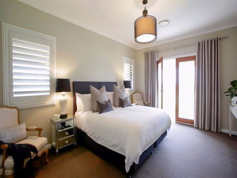 Elderslie House - Caravan Park Accommodation 146
