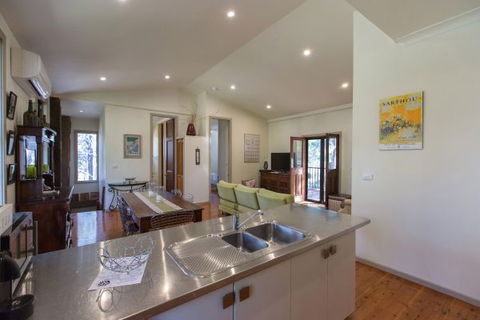 Elderslie House - Caravan Park Accommodation 128