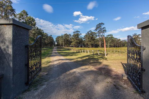 Elderslie House - Caravan Park Accommodation 135