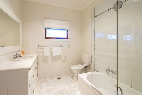 Elderslie House - Caravan Park Accommodation 162