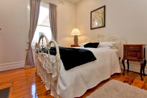 Elegance On Englehardt - Caravan Park Accommodation 3