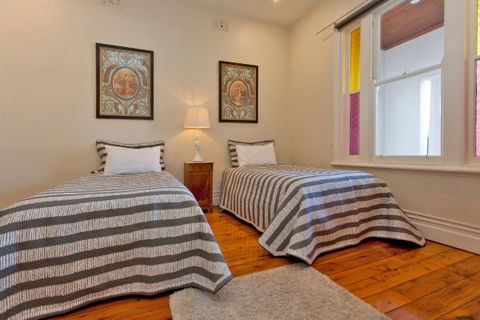 Elegance On Englehardt - Caravan Park Accommodation 4