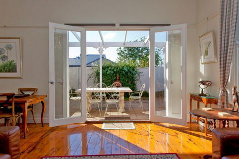 Elegance On Englehardt - Caravan Park Accommodation 10