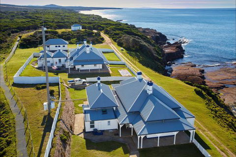 Green Cape Lightstation Keeper's Cottages - Victoria Tourism 1