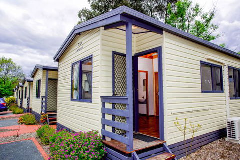 Ingenia Holidays Albury - Caravan Park Accommodation 8