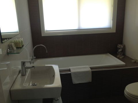 Elderslie House - Caravan Park Accommodation 47