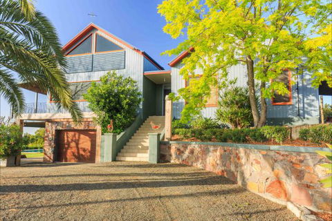 Elderslie House - Caravan Park Accommodation 81