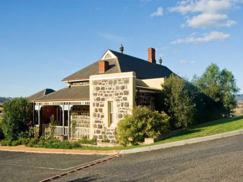 Hermitage Hill Resort - Caravan Park Accommodation 0