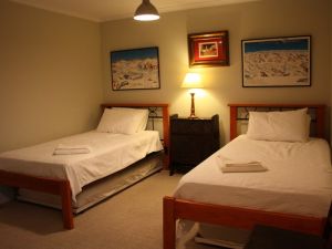 Eelah - Caravan Park Accommodation 0