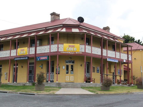 Commercial Hotel Walcha - Caravan Park Accommodation 0