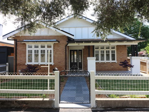 Roseneath Cottage - Orange Heritage - Caravan Park Accommodation 0